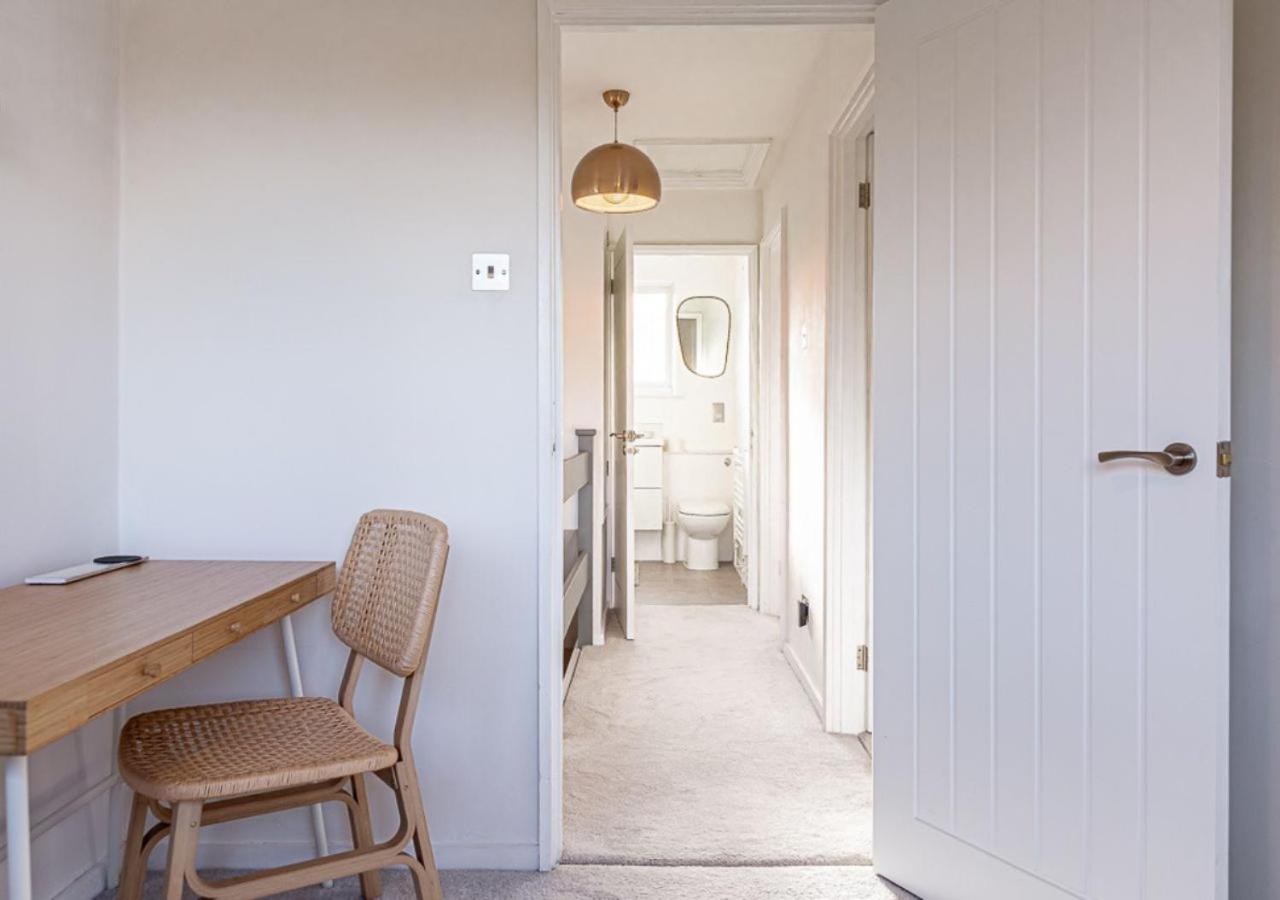 Modern 2 Bd W/ Garden In The Heart Of Tetbury! Villa Exterior photo